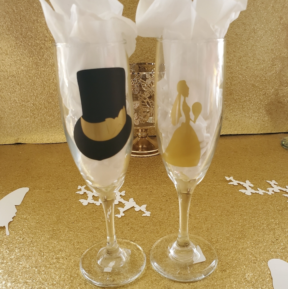 Toasting  glasses